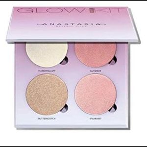 Anastasia Bervely hills